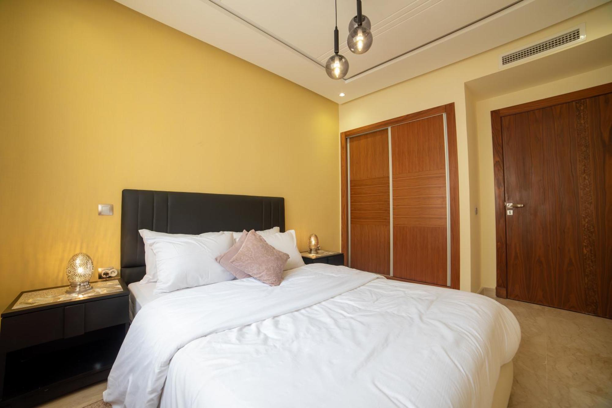 Luxury Seafront Apartment 101Sqm With Wi-Fi And Parking Agadir Esterno foto