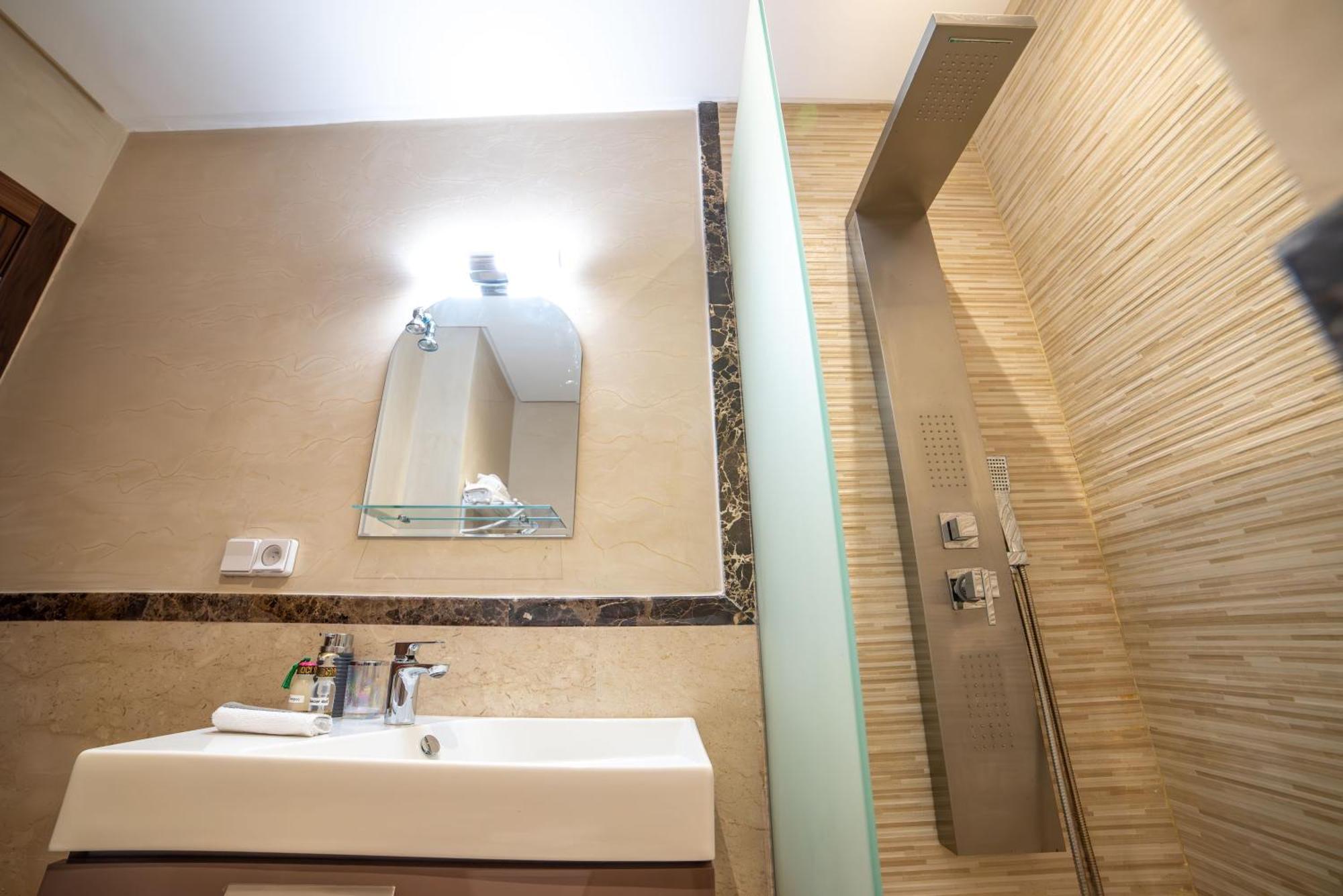 Luxury Seafront Apartment 101Sqm With Wi-Fi And Parking Agadir Esterno foto
