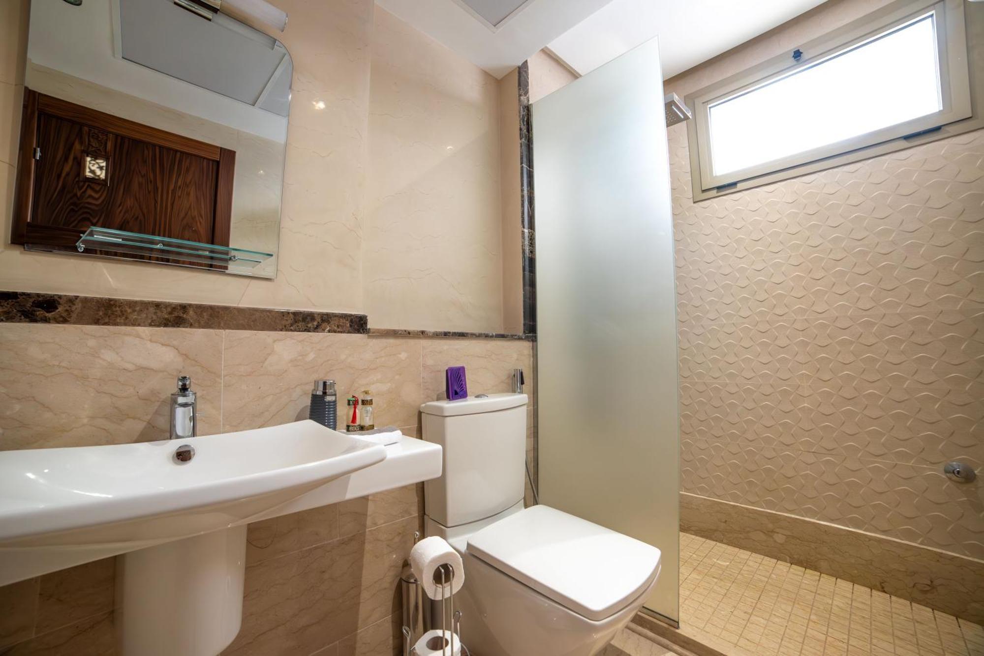 Luxury Seafront Apartment 101Sqm With Wi-Fi And Parking Agadir Esterno foto